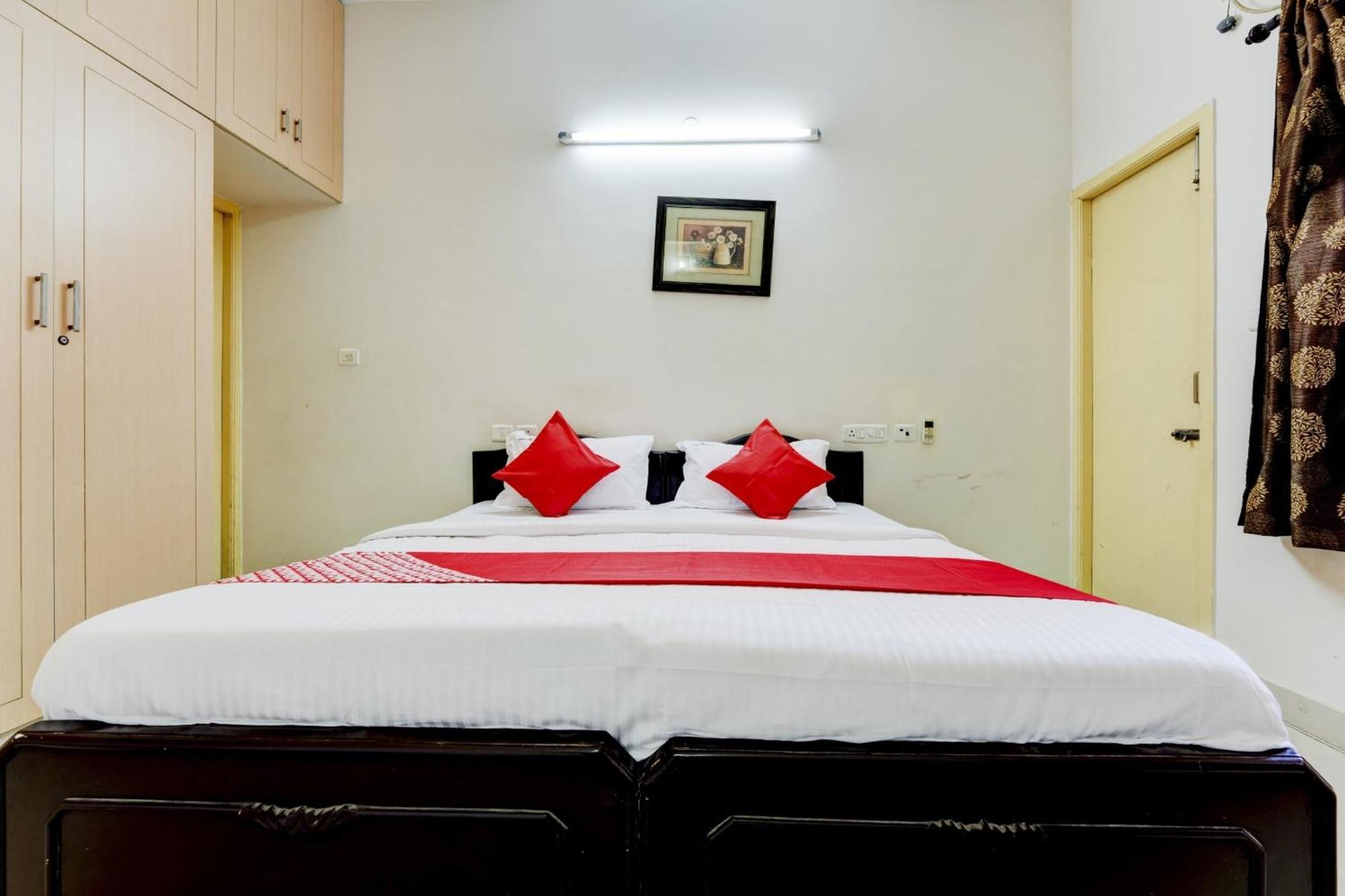 Hotel O J2 Service Apartment Ченнаї Екстер'єр фото